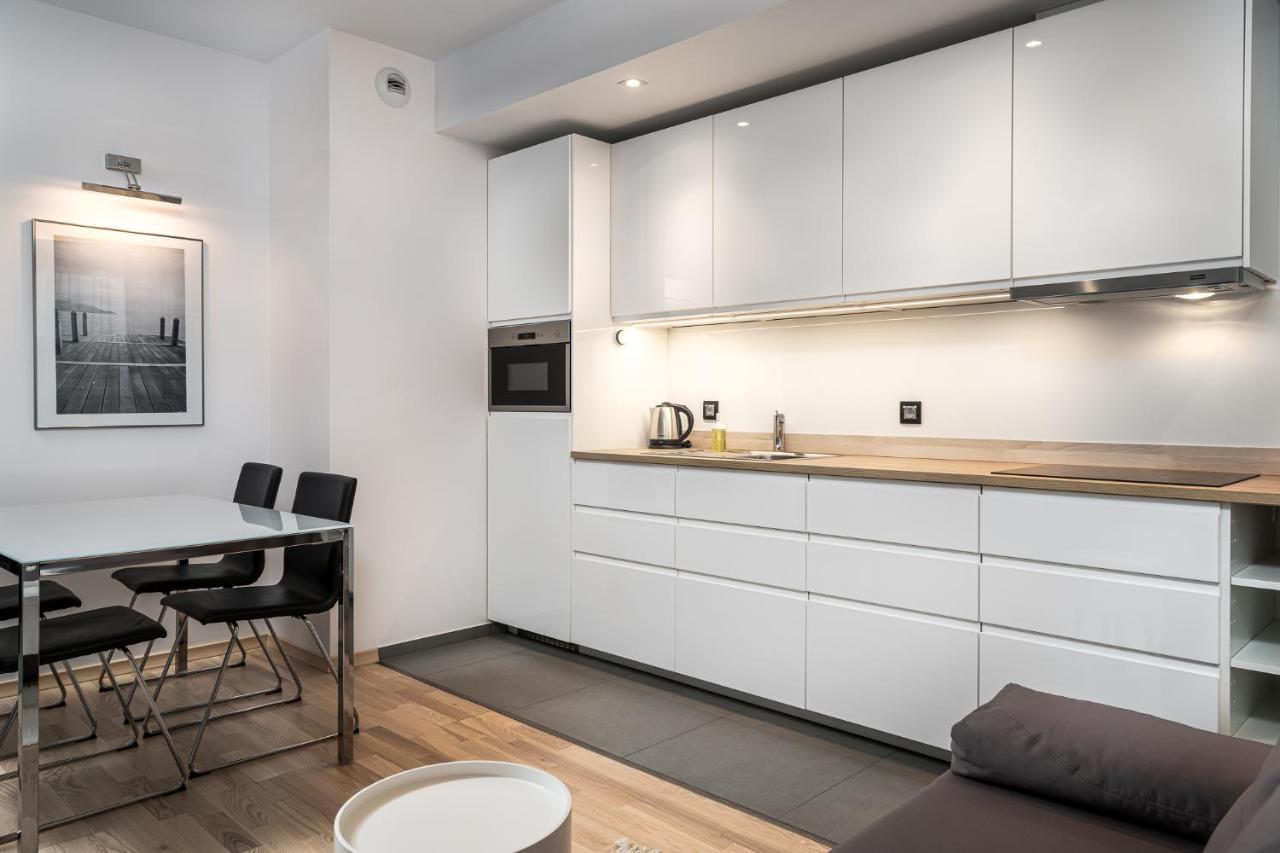 Rentplanet - Apartamenty Atal Tower Breslau Exterior foto