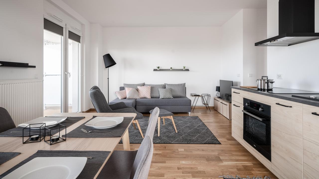 Rentplanet - Apartamenty Atal Tower Breslau Exterior foto