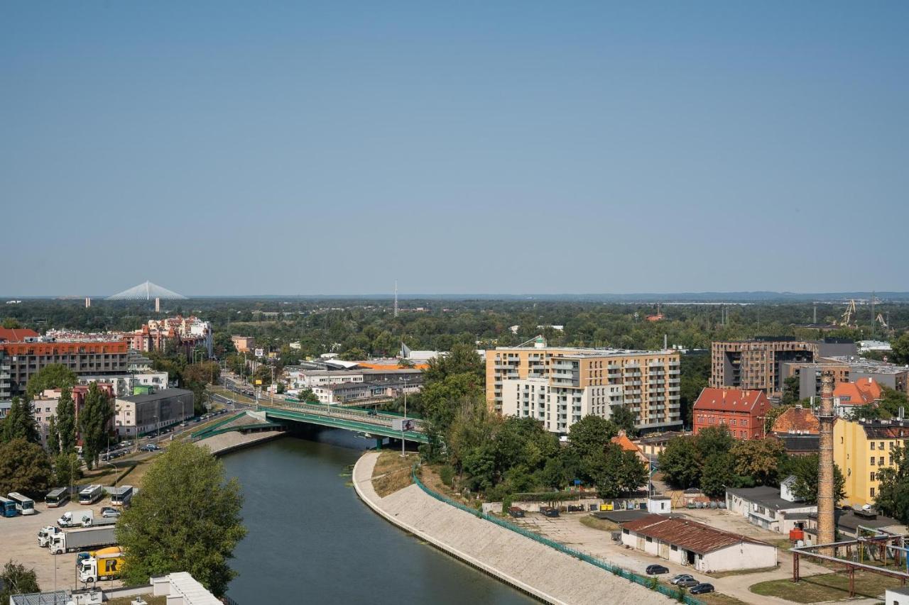 Rentplanet - Apartamenty Atal Tower Breslau Exterior foto