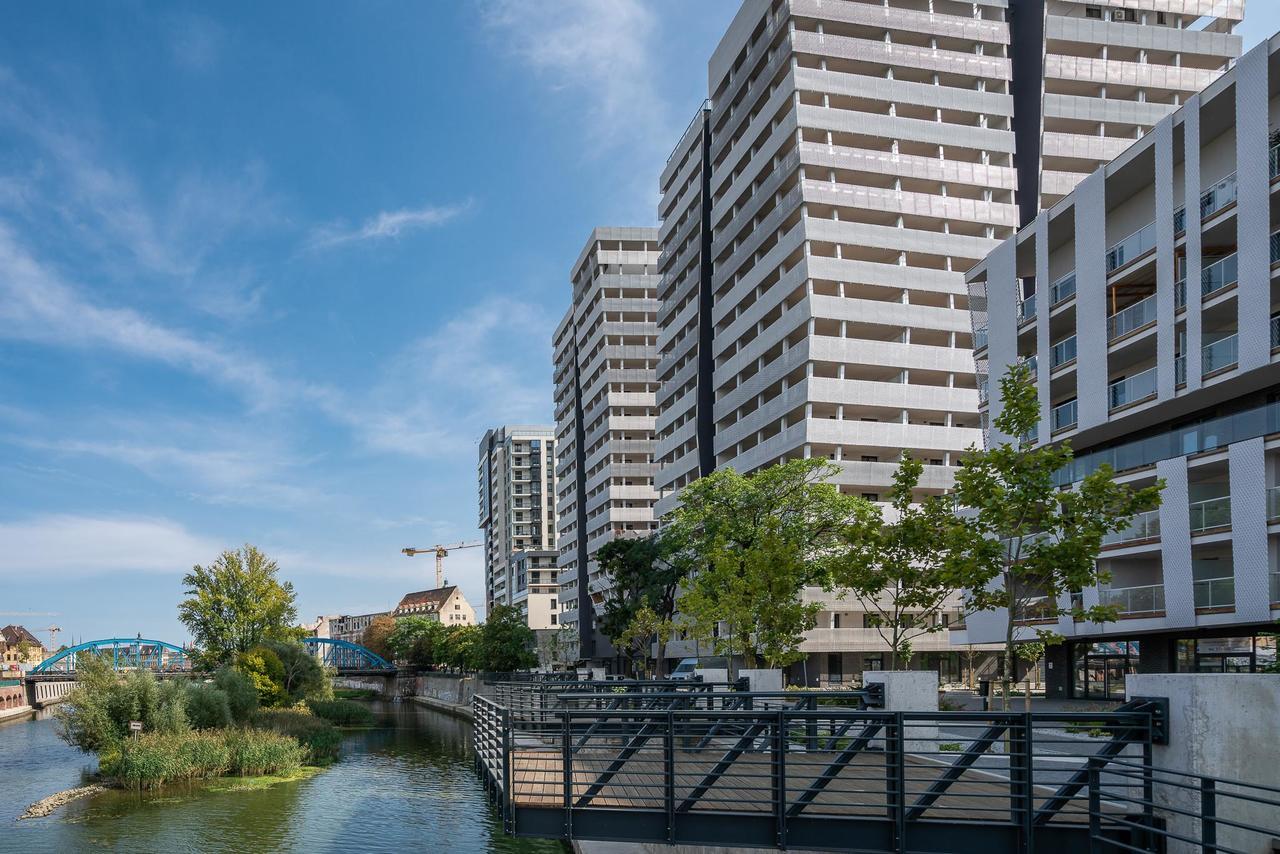 Rentplanet - Apartamenty Atal Tower Breslau Exterior foto