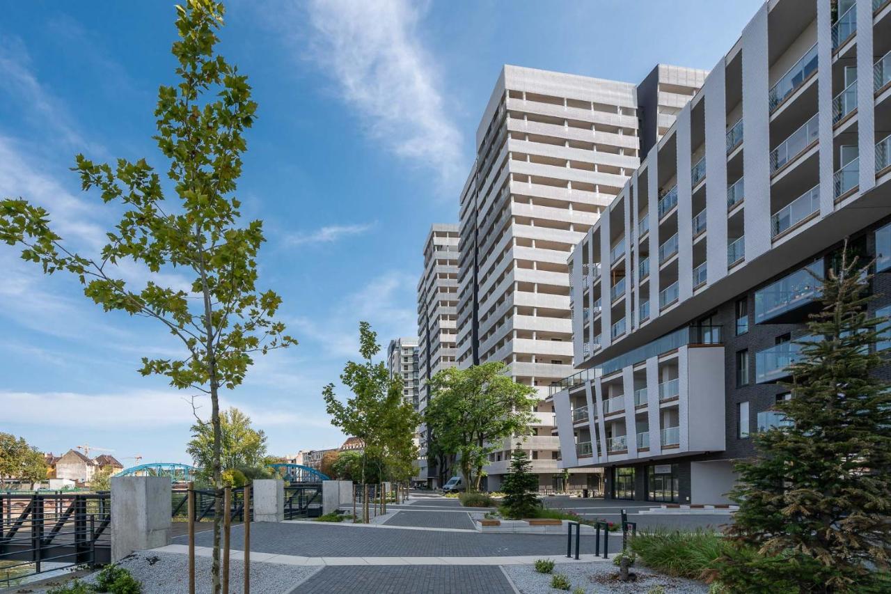 Rentplanet - Apartamenty Atal Tower Breslau Exterior foto